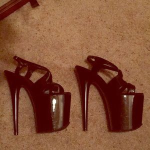 Black 8 inch Pleaser